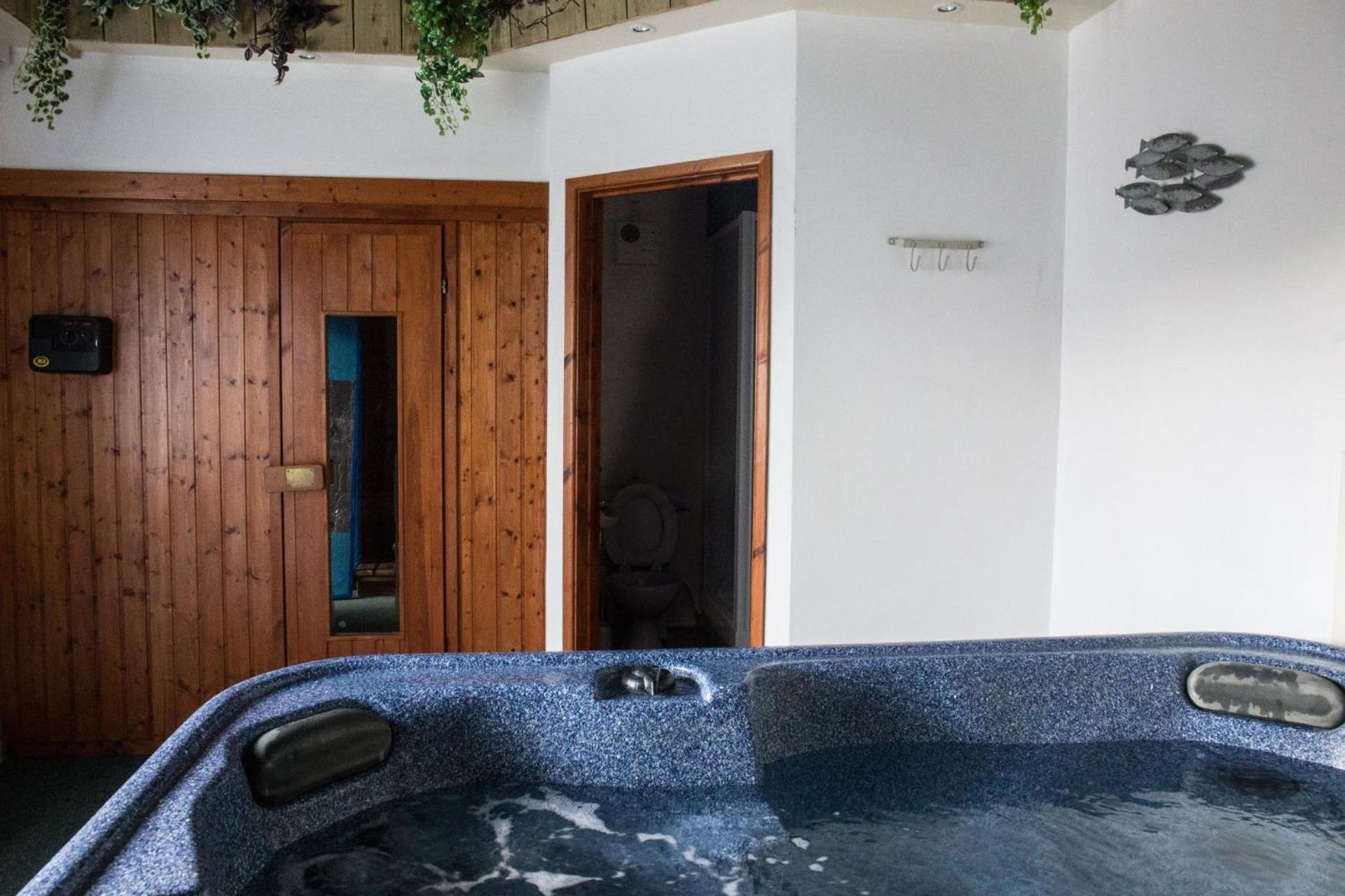 The Stables Villa Hartland Exterior foto